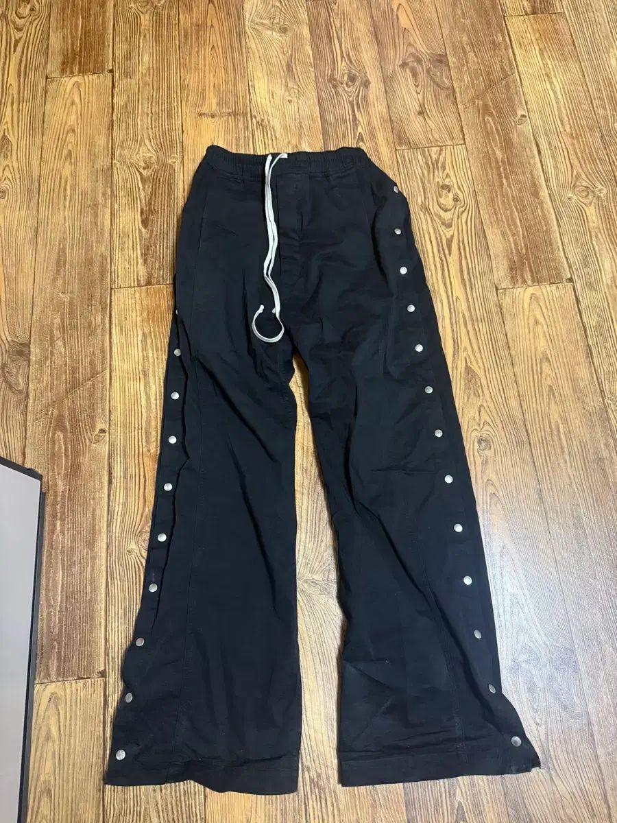 RICK OWENS リックオウエンス サイドボタンパンツ 出品