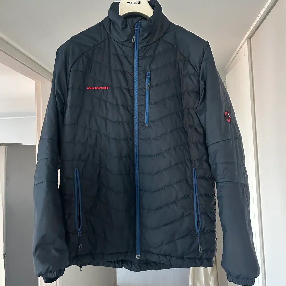 マムート Mammut ネイビー ダウン ジャケット L - メルカリ