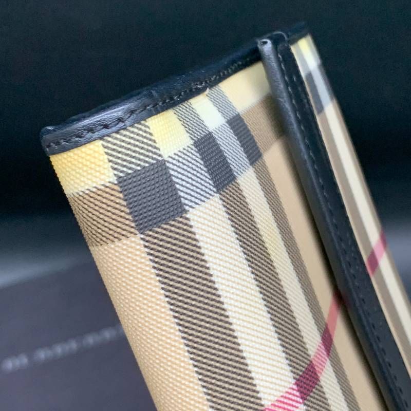 Y354 バーバリー 財布 二つ折り財布 PVC ノバチェック 総柄 BURBERRY