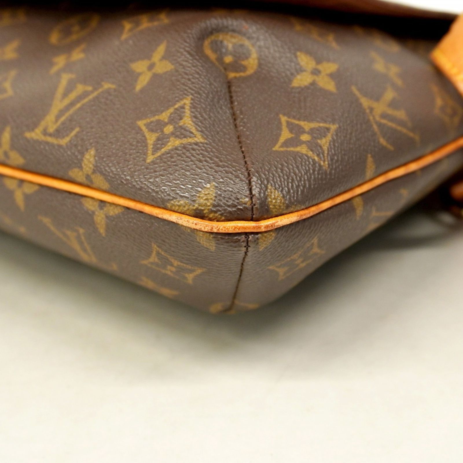 ルイ・ヴィトン(Louis Vuitton) ルイ・ヴィトン ショルダーバッグ