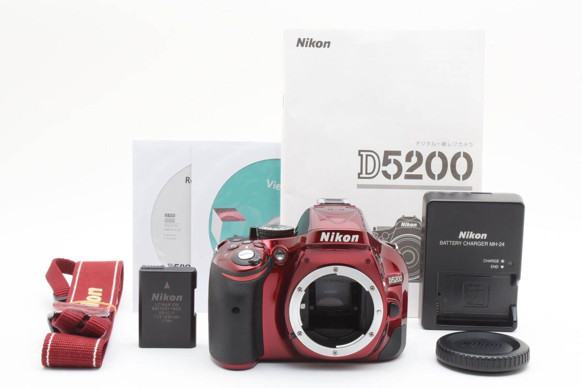 ☆極上品☆《ショット数 4,912回》ニコン Nikon D5200 レッド ボディ