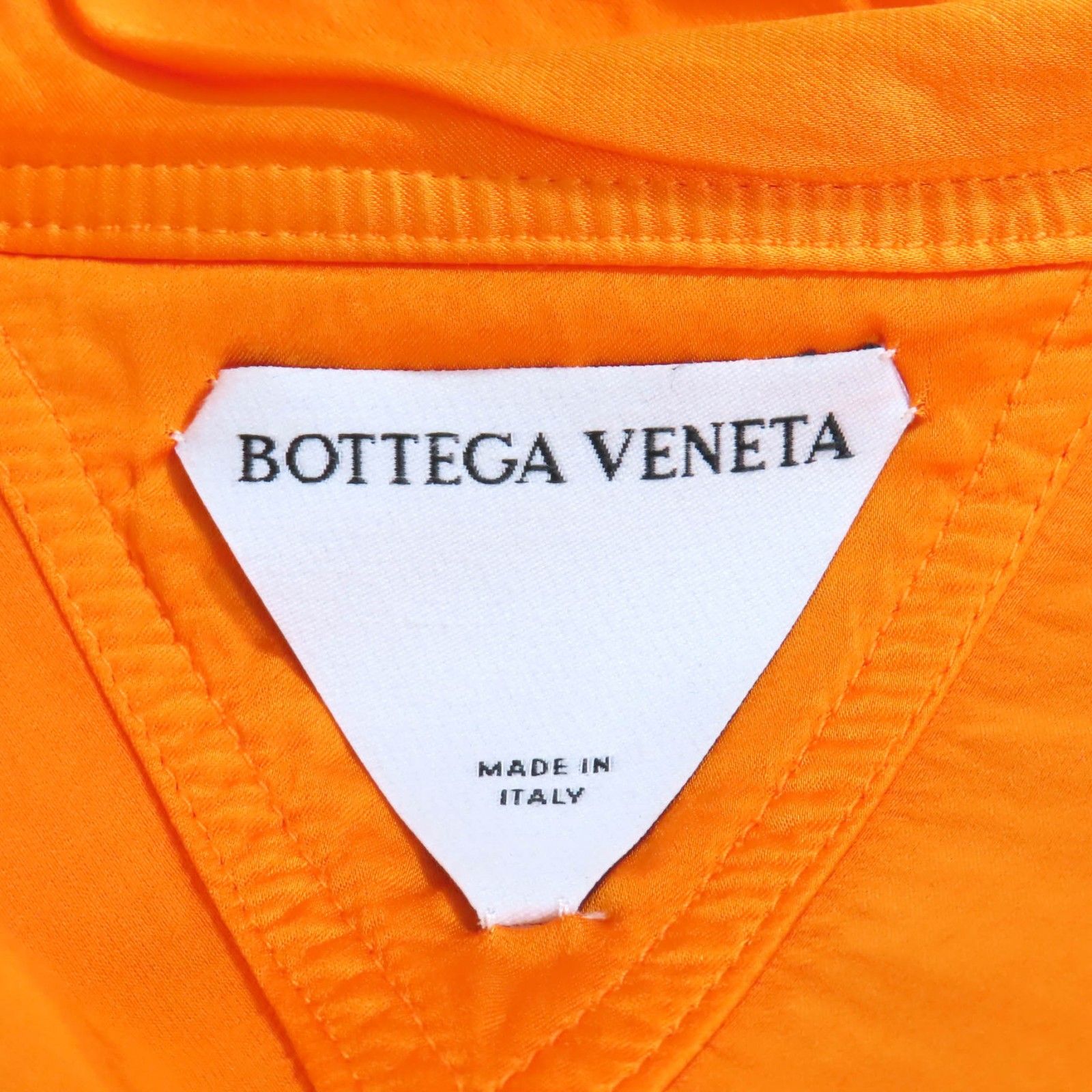 極美品★BOTTEGAVENETA ボッテガヴェネタ 2021年製 682062 ウエストドローストリング付 フルイドサテン ユーティリティドレス 36 正規品 極美品☆BOTTEGAVENETA ボッテガヴェネタ 2021年製 682062 ウエスト