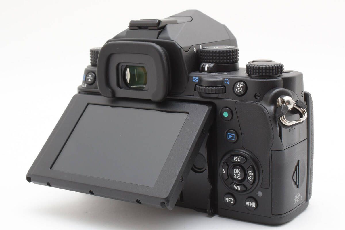 ☆極上美品☆《ショット数 29回》ペンタックス PENTAX KP ボディ