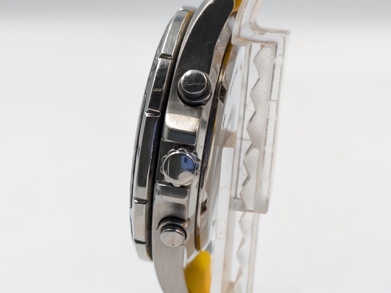 PULSAR パルサー クロノグラフ メンズ腕時計 ブラック文字盤 イエロー