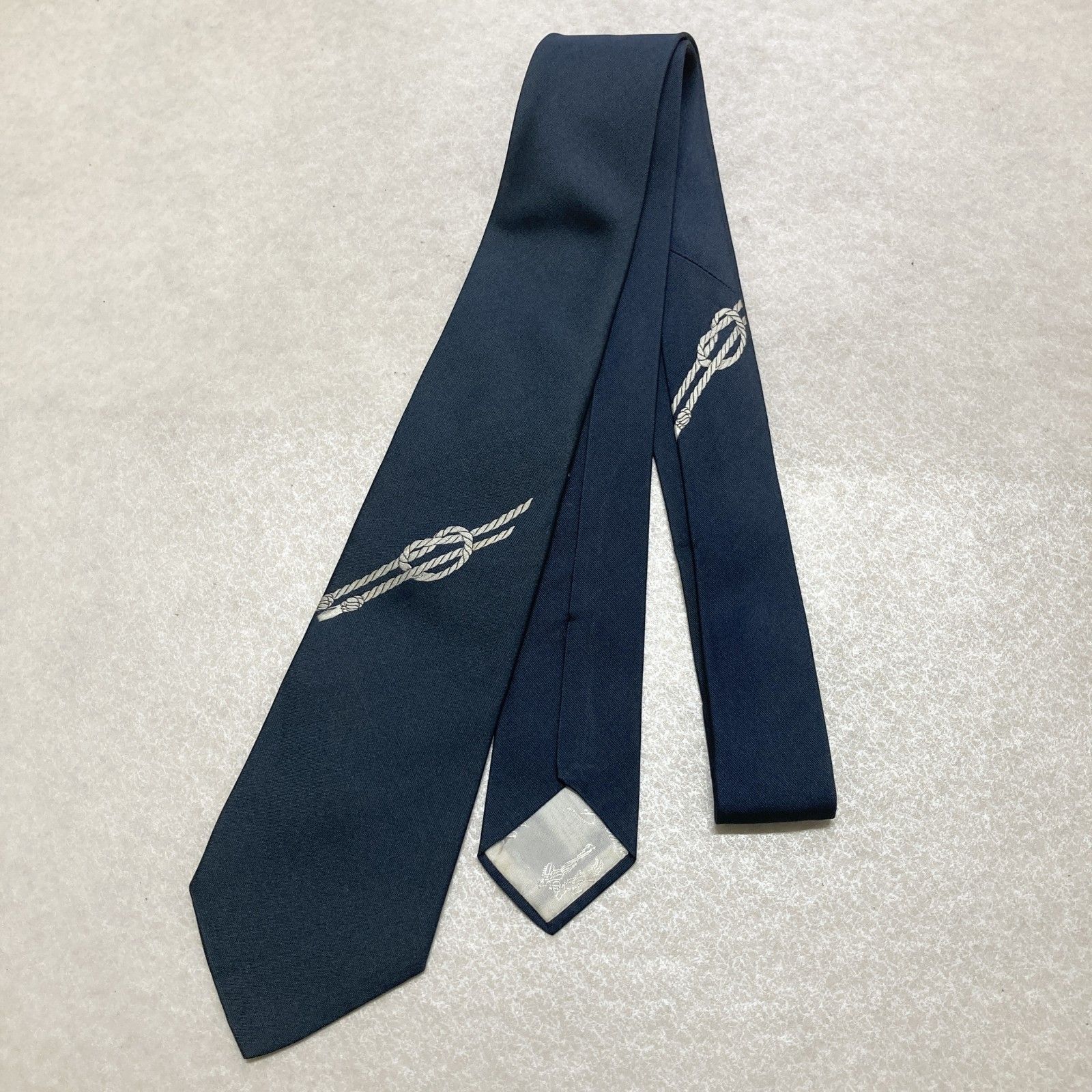 【値下げ】Dominique France ダークブルー ネクタイ ○ Dominique France ドミニクフランス ネクタイ 結び目モチーフ