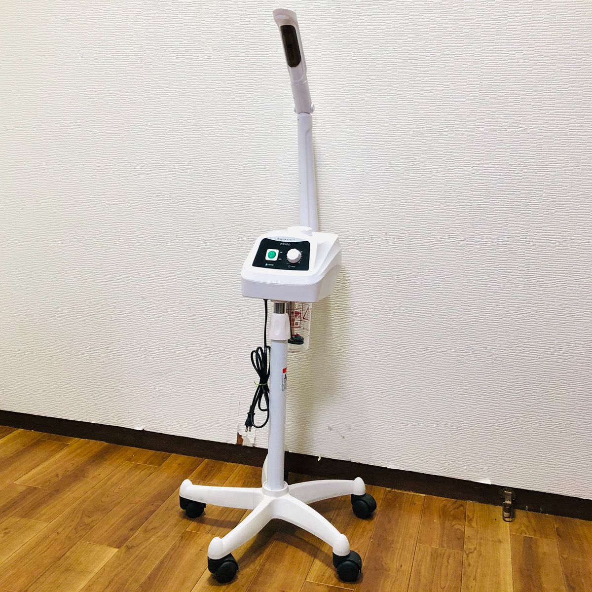 完品 SEVEN BEAUTY オゾンフェイシャルスチーマー FS100 セブン