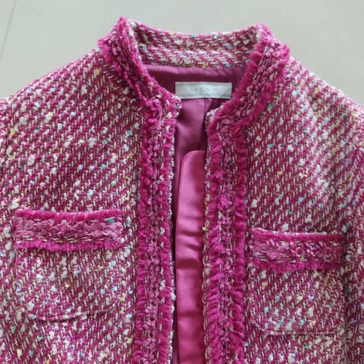 オースチンリード ピンク ツイード パール ビジュー ノーカラー ジャケット オースチンリード ピンク ツイード パール ビジュー ノーカラー ジャケット