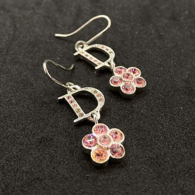 【超美品】Christian Dior クリスチャン・ディオール ピアス 楽天市場】クリスチャンディオール Christian Dior ピアス シルバーx