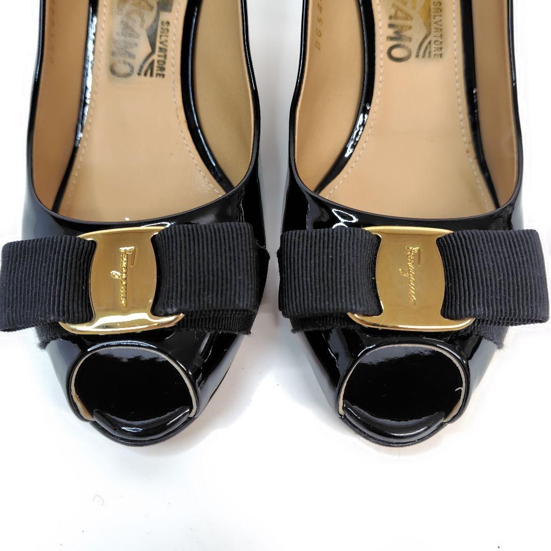 ☆使用感少なめ☆Salvatore Ferragamo ストア フェラガモ エナメル