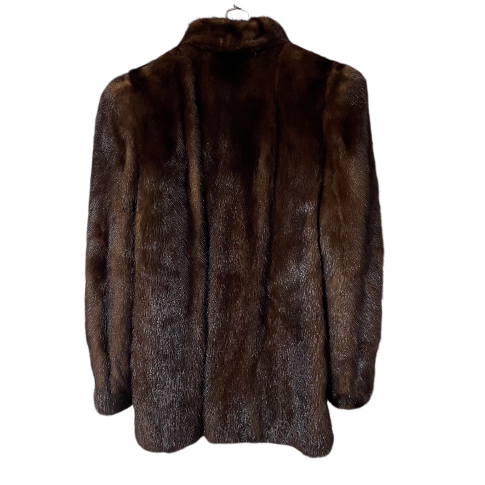 MG Sable FUR ミンクコート　毛皮コート　裏地刺繍　ブラウン　13号 MG Sable FUR ミンク ファーコート ダークブラウン 毛皮 13号 - メルカリ