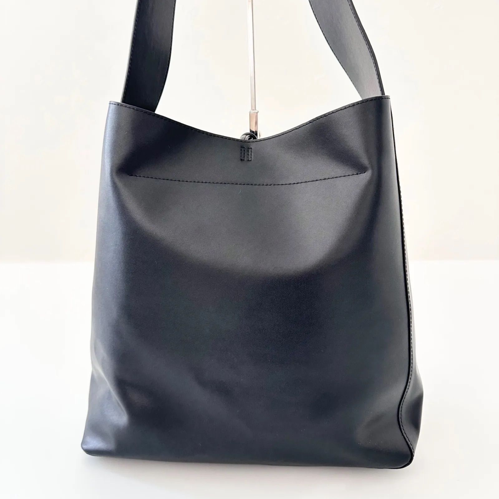 TOMORROWLAND トゥモローランド リサイクルレザー ワンショルダー