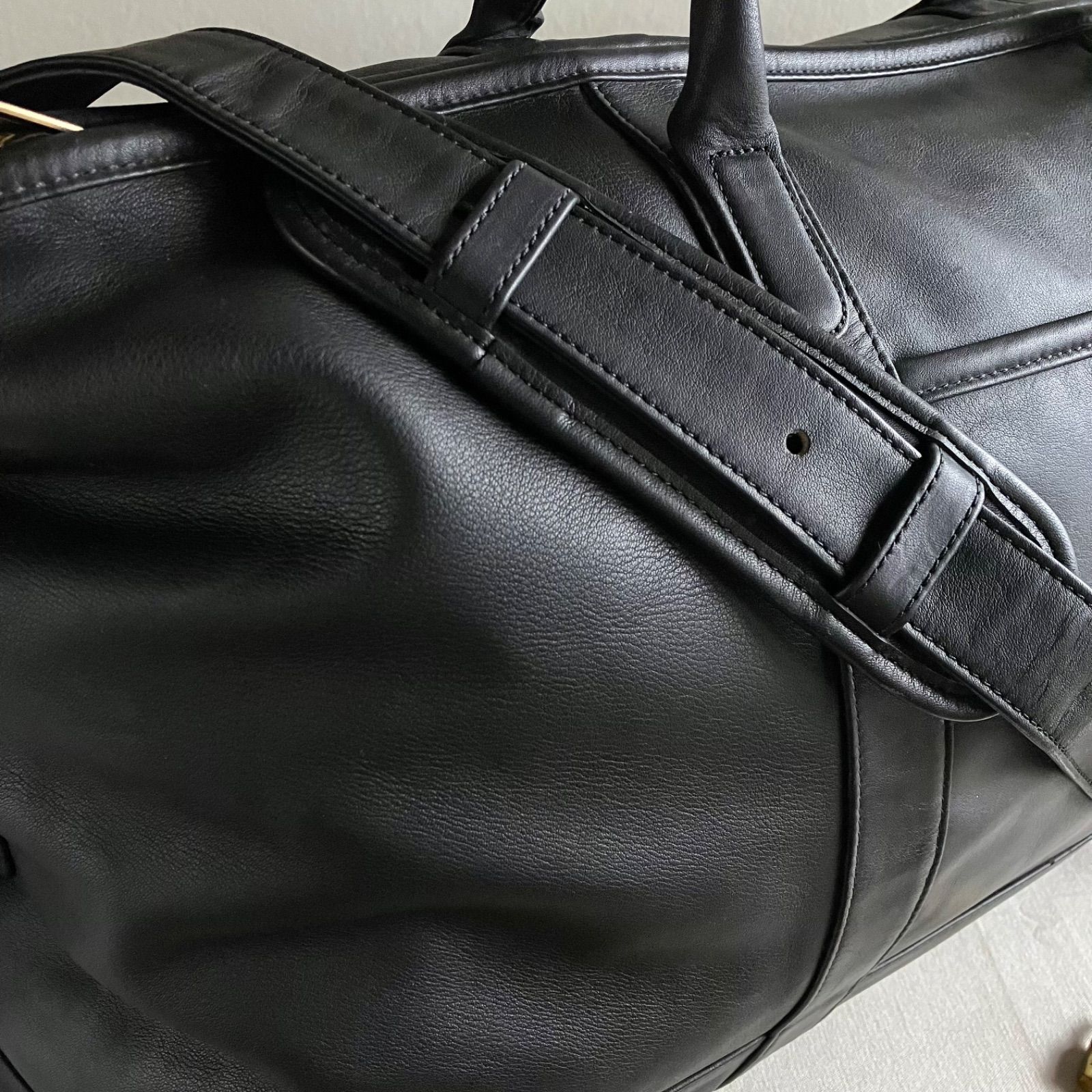 Vintage Coach Medium Cabin Bag Black Leather USA - メルカリ
