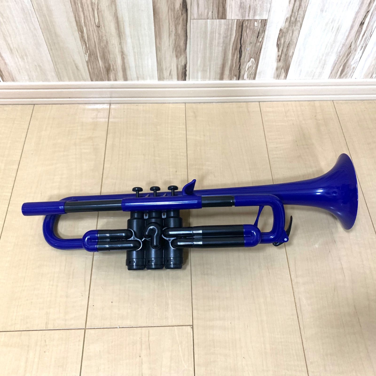 pInstruments pTrumpet Blue プラスチック トランペット ピーインス