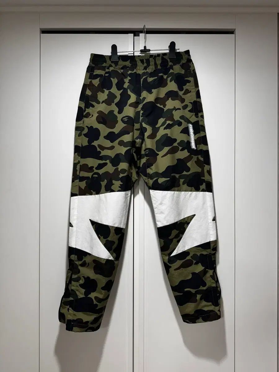 A BATHING APE アベイシングエイプ トラックパンツ / S - メルカリ