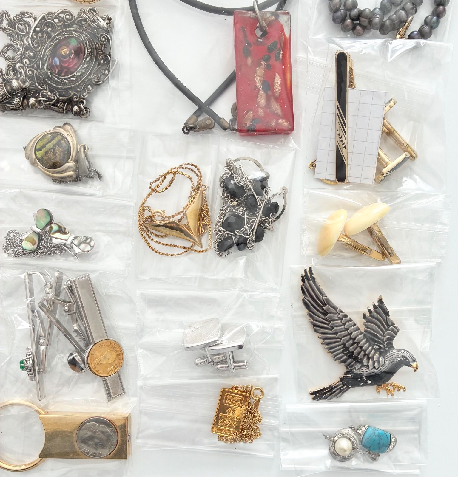 アクセサリー イミテーション【まとめ売り】 イミテーションアクセサリー まとめ売り大量！約10キロジャンク