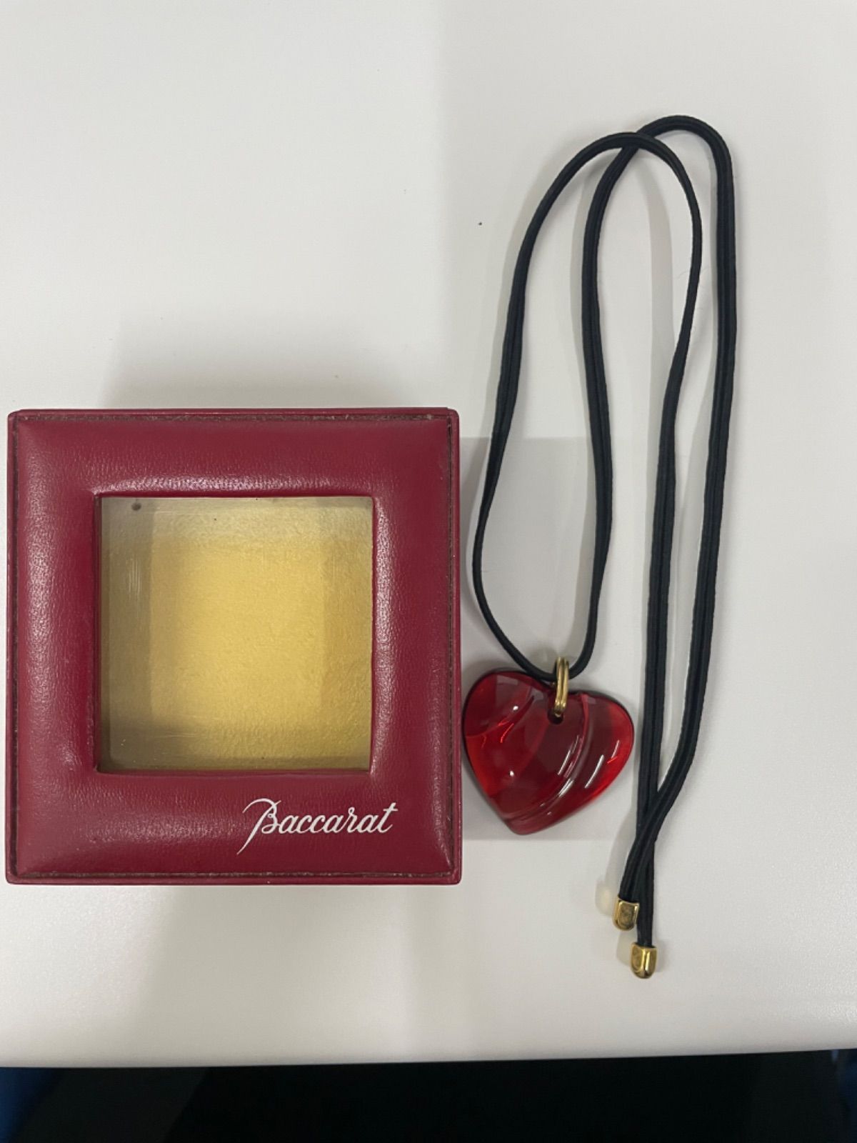 美品 Baccarat ハート型クリスタルネックレス レッド ケース付 K1236