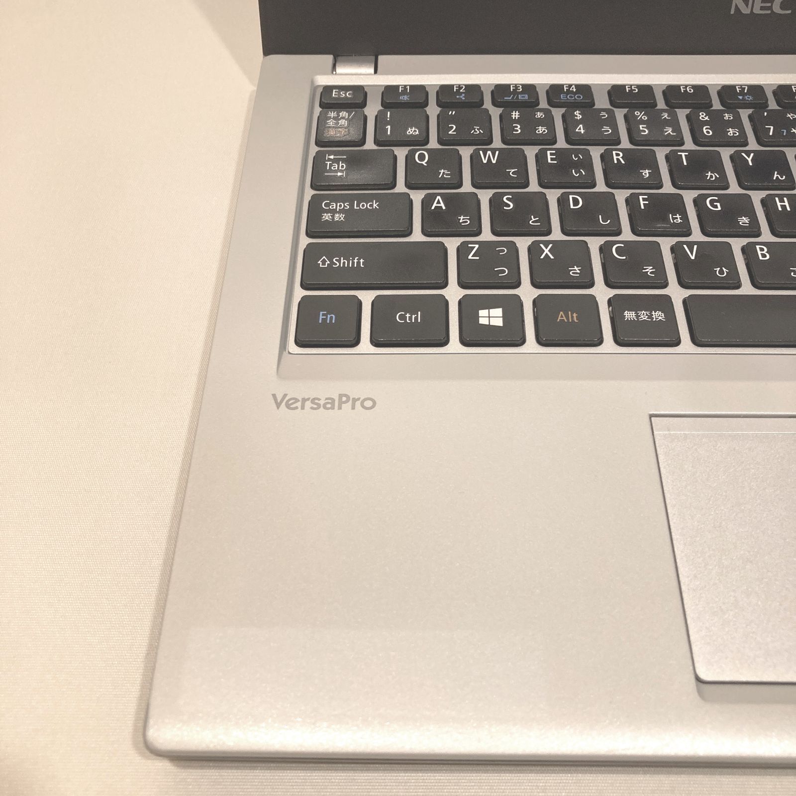 初心者✨快速・超大容量SSD✨シルバー✨すぐ使えるノートパソコン◇D354-1 初心者✨快速・超大容量SSD✨シルバー✨すぐ使えるノートパソコン◇D354-1