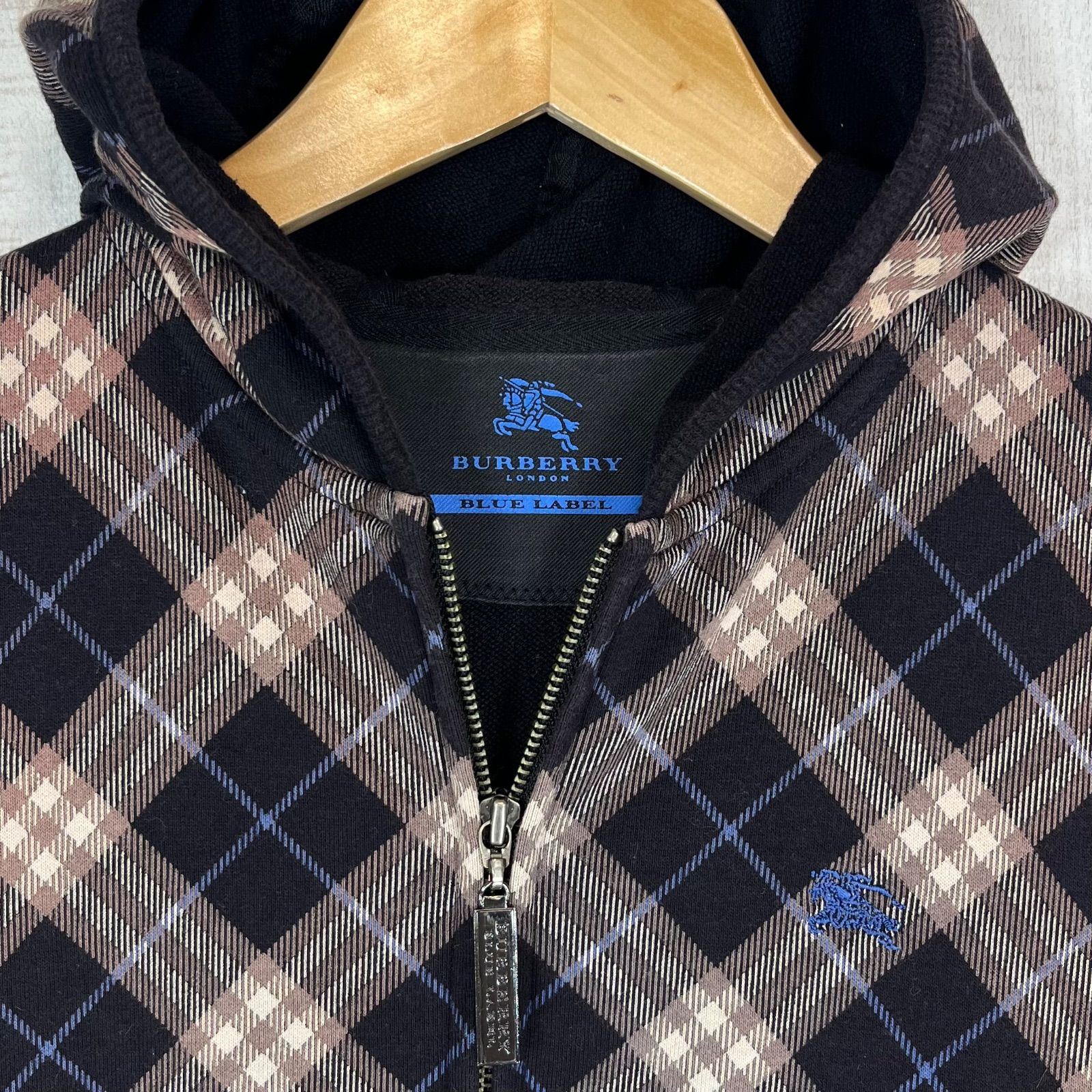 BURBERRY BLUE LABEL バーバリーブルーレーベル ホースロゴ刺繍 ノバ