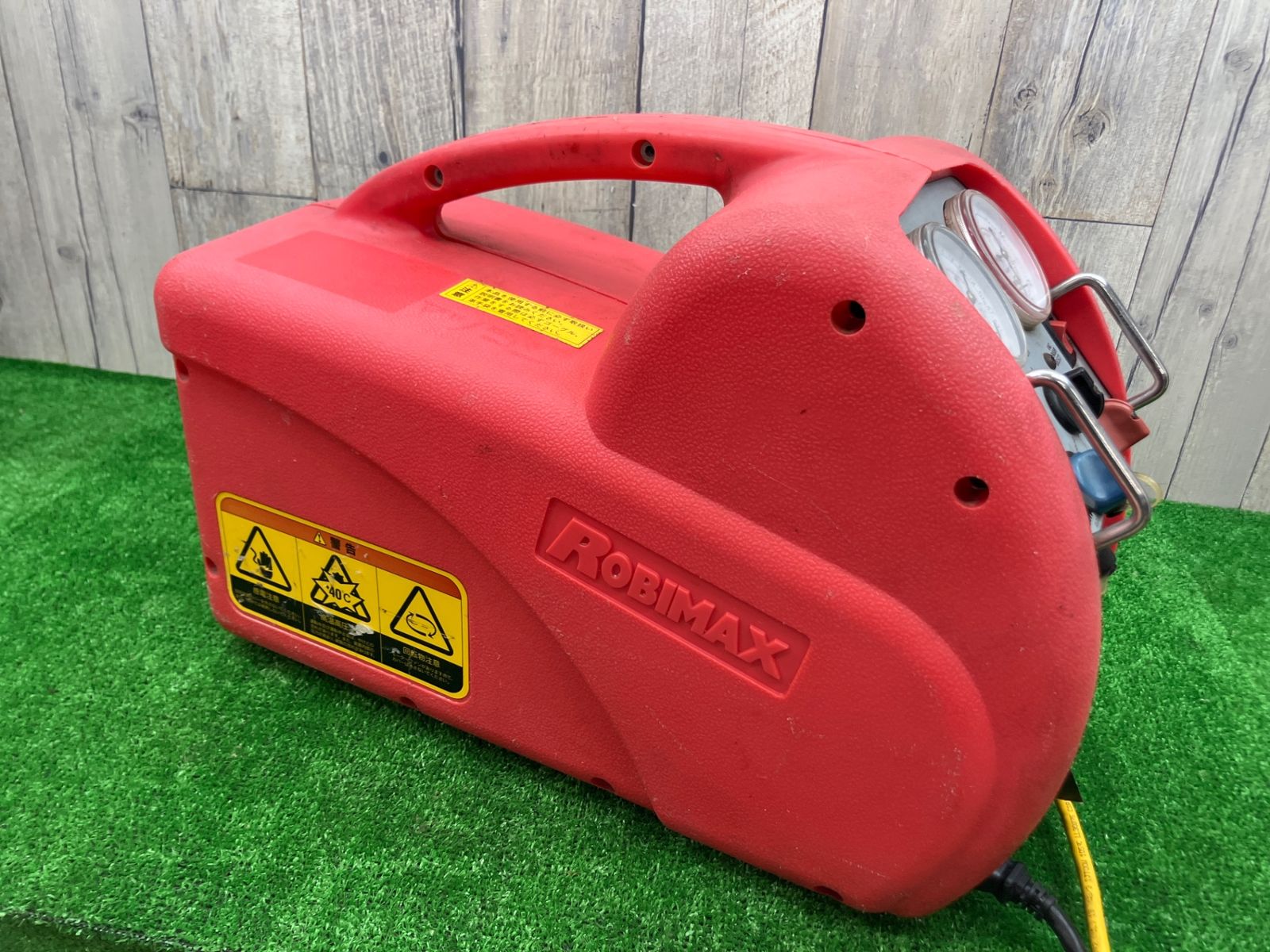 送料無料！【中古Bランク】ロビネア♪フロン回収機 ROB246A♪アクト 