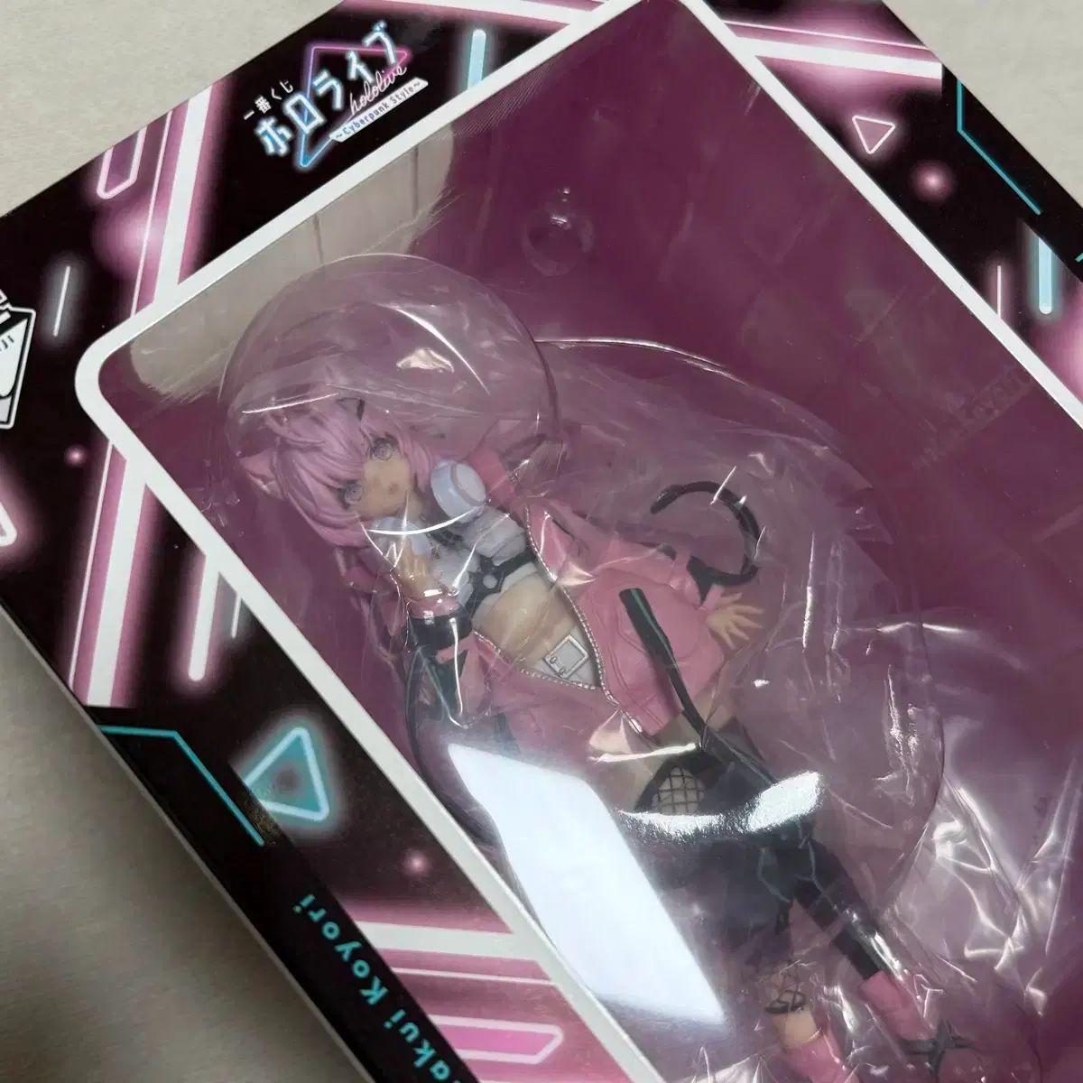 ホロライブ 白上フブキ フィギュア 一番くじ ホロライブ”一番くじに新作登場！ 白上フブキたちがヴィラン衣装の描き