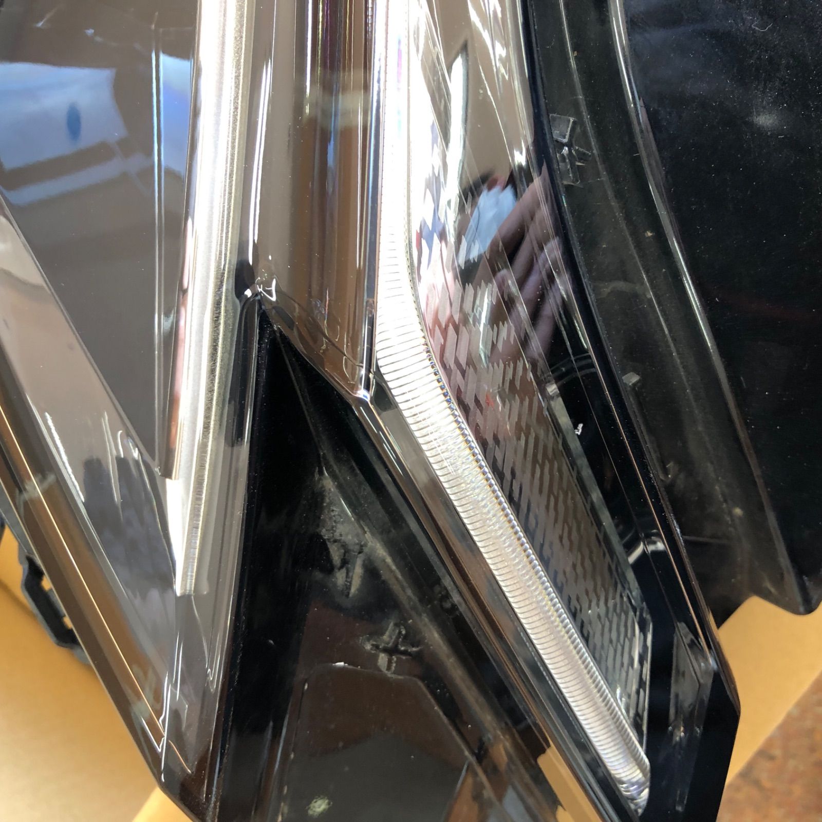 日産　ノートオーラ　左ヘッドライト Yahoo!オークション -「オーラ ヘッドライト」の落札相場・落札価格