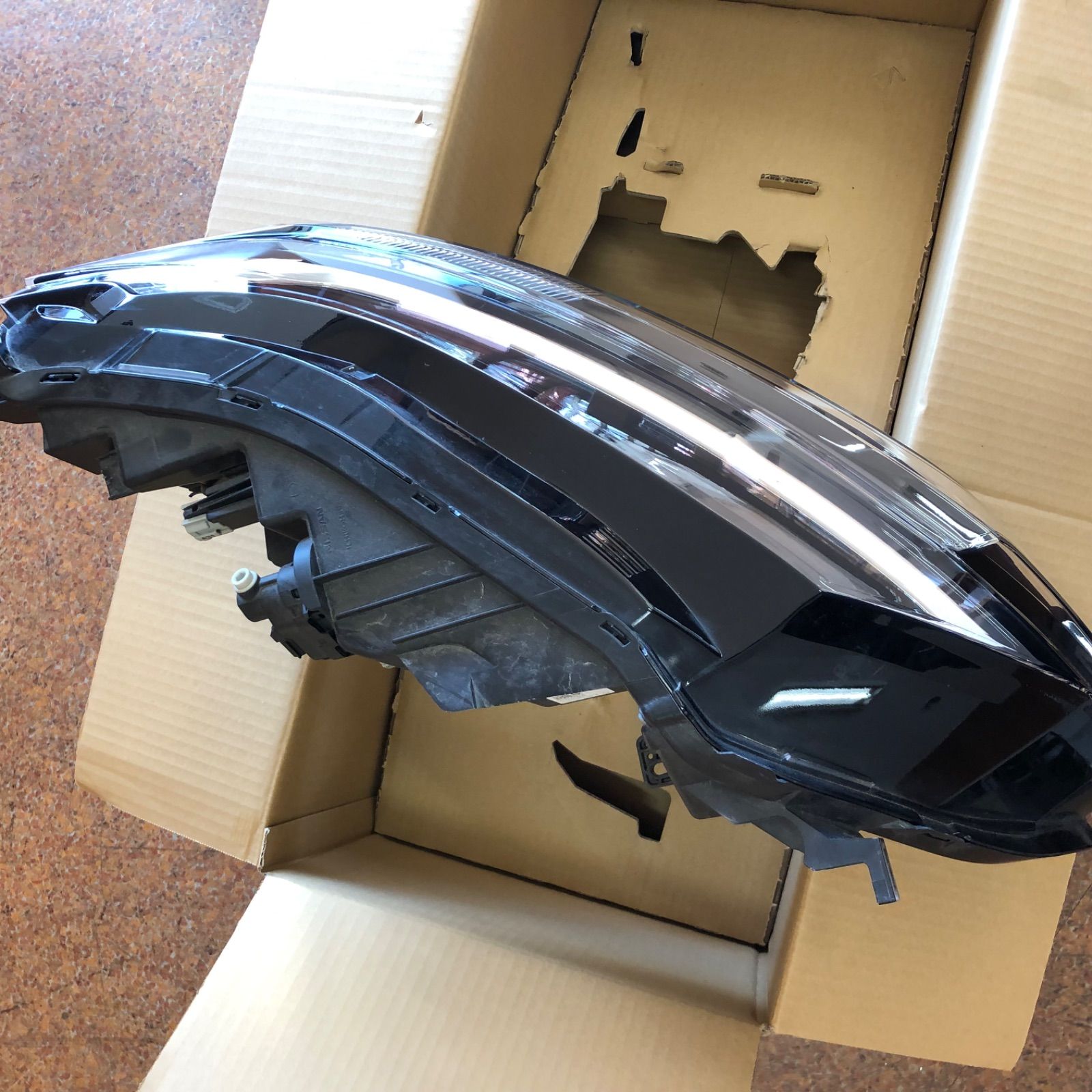 ノート オーラ FE13 純正部品 左 ヘッドライト 26075-6XL4A - メルカリ