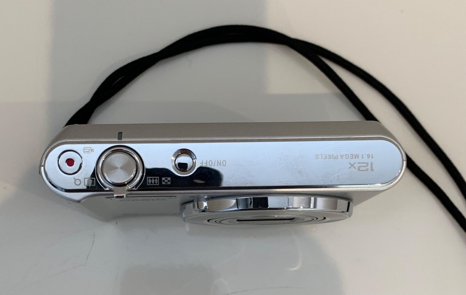 CASIO EXILIM EX-ZS210 シルバー デジタルカメラ K11771 - メルカリ