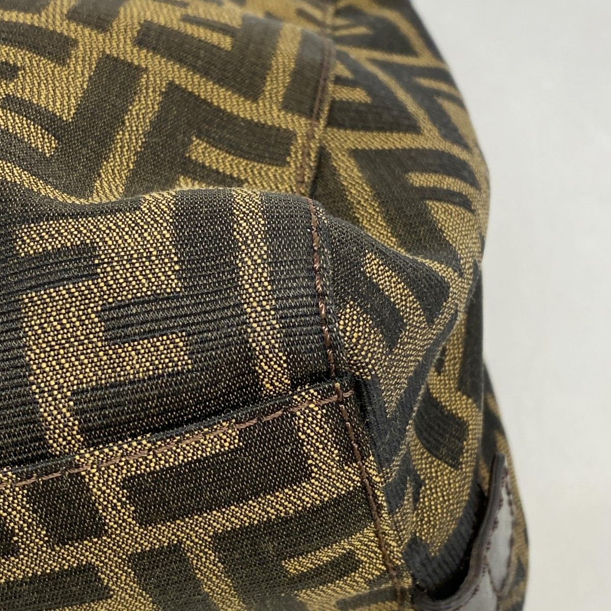 5pc4657】フェンディ ハンドバッグ ズッカ ナイロンキャンバス