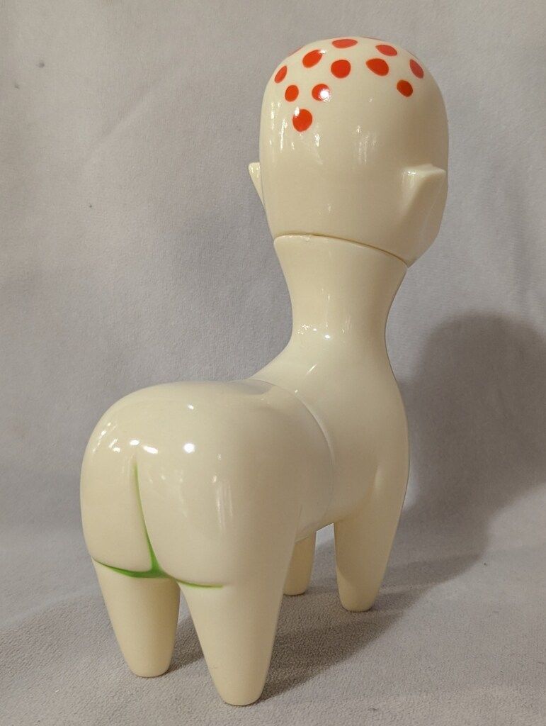 リンデン Kato Izumi 加藤泉 ソフビ人形 四ッ足男の子 石見美術館