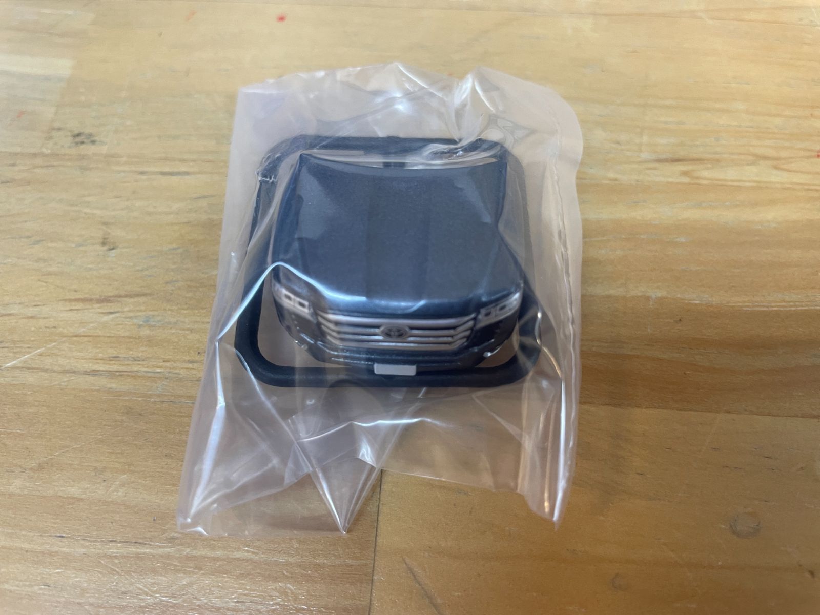 未使用 LAND CRUISER ランドクルーザー 300 ZX グレーメタリック 1点