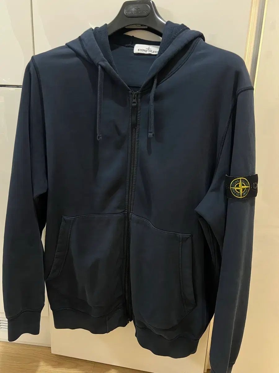 STONE  ネイビー ジップアップフーディ STONE ISLAND ネイビー フーディジップアップ 2XL - メルカリ