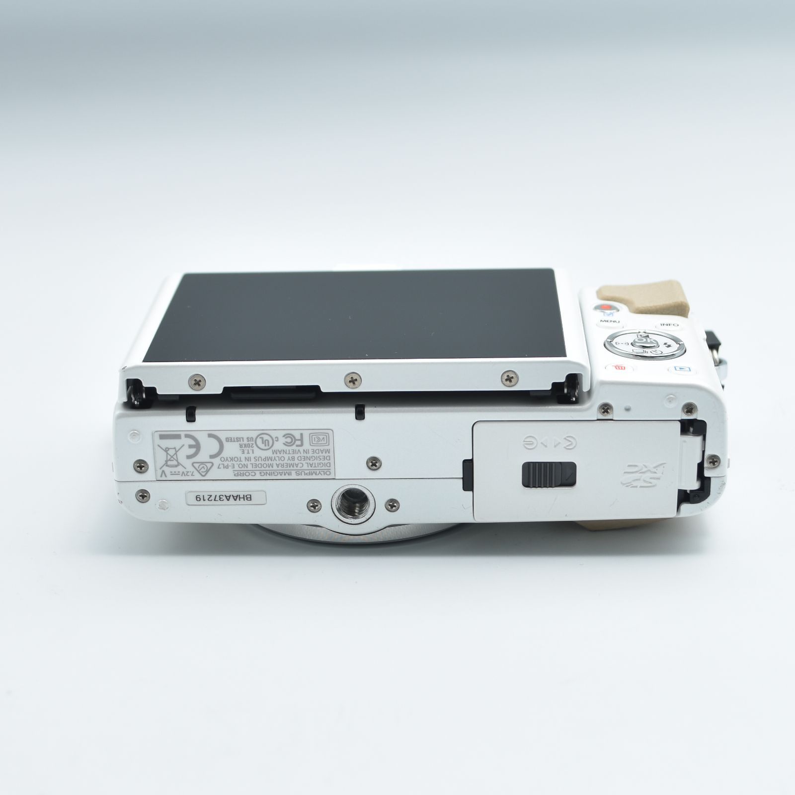 B#10002 T OLYMPUS ミラーレス一眼 PEN E-PL7 ボディ ホワイト PEN E