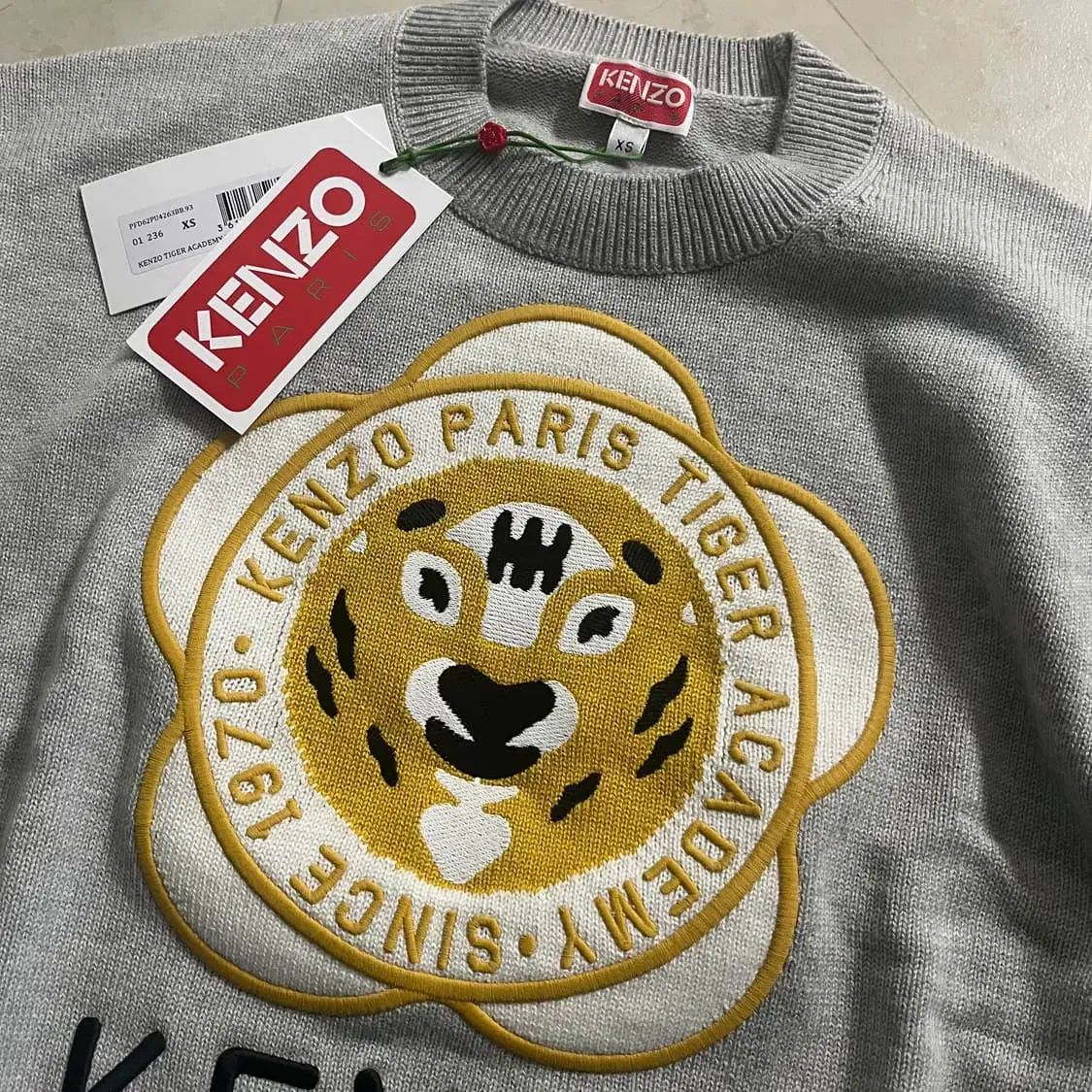 新品 (XS) KENZO ケンゾー タイガー 刺繍 ニット グレー - メルカリ