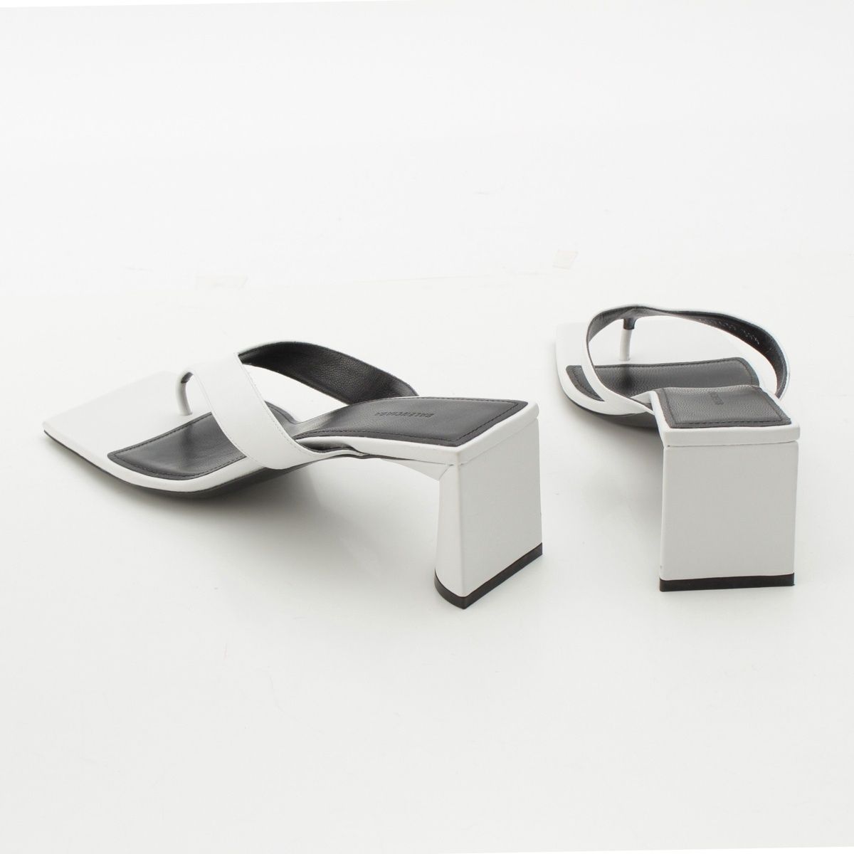 バレンシアガ WAWNA レザー スクエアトゥー サンダル 609639 ホワイト
