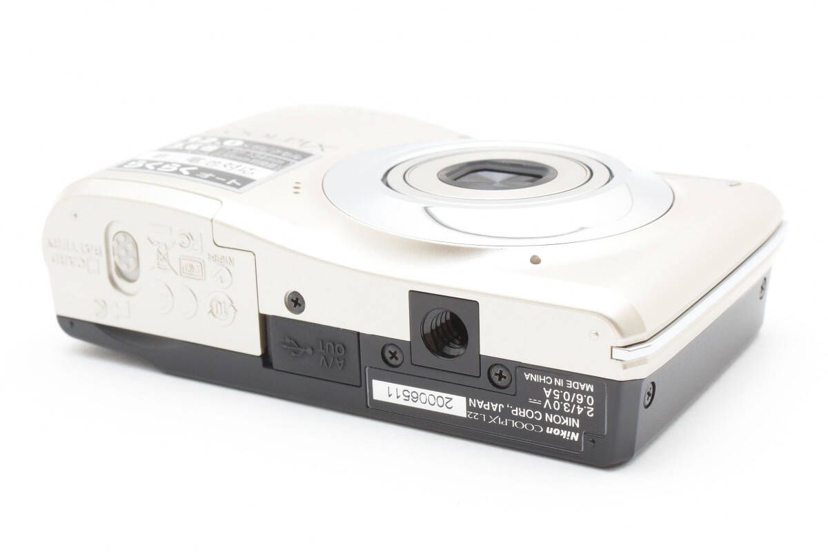 ☆美品☆ニコン Nikon COOLPIX L22 シルバー☆ Y500 #3931 - メルカリ