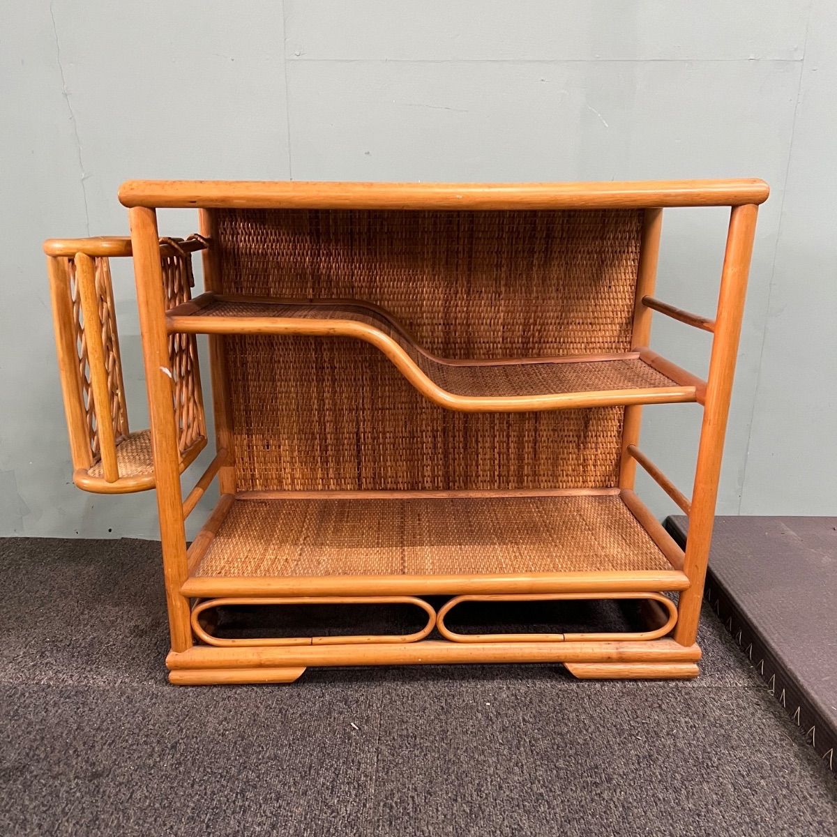 ⭐︎ 昭和 レトロ ポップ ラタン 収納棚 飾り棚 軽量 飾り棚 ラック