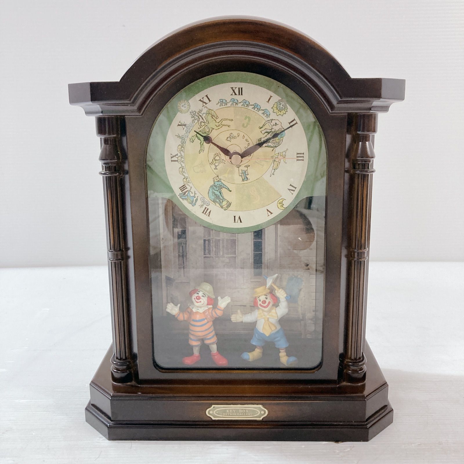 KEY BOX METRON GALLE からくり時計 インテリア時計 置時計 隠し扉