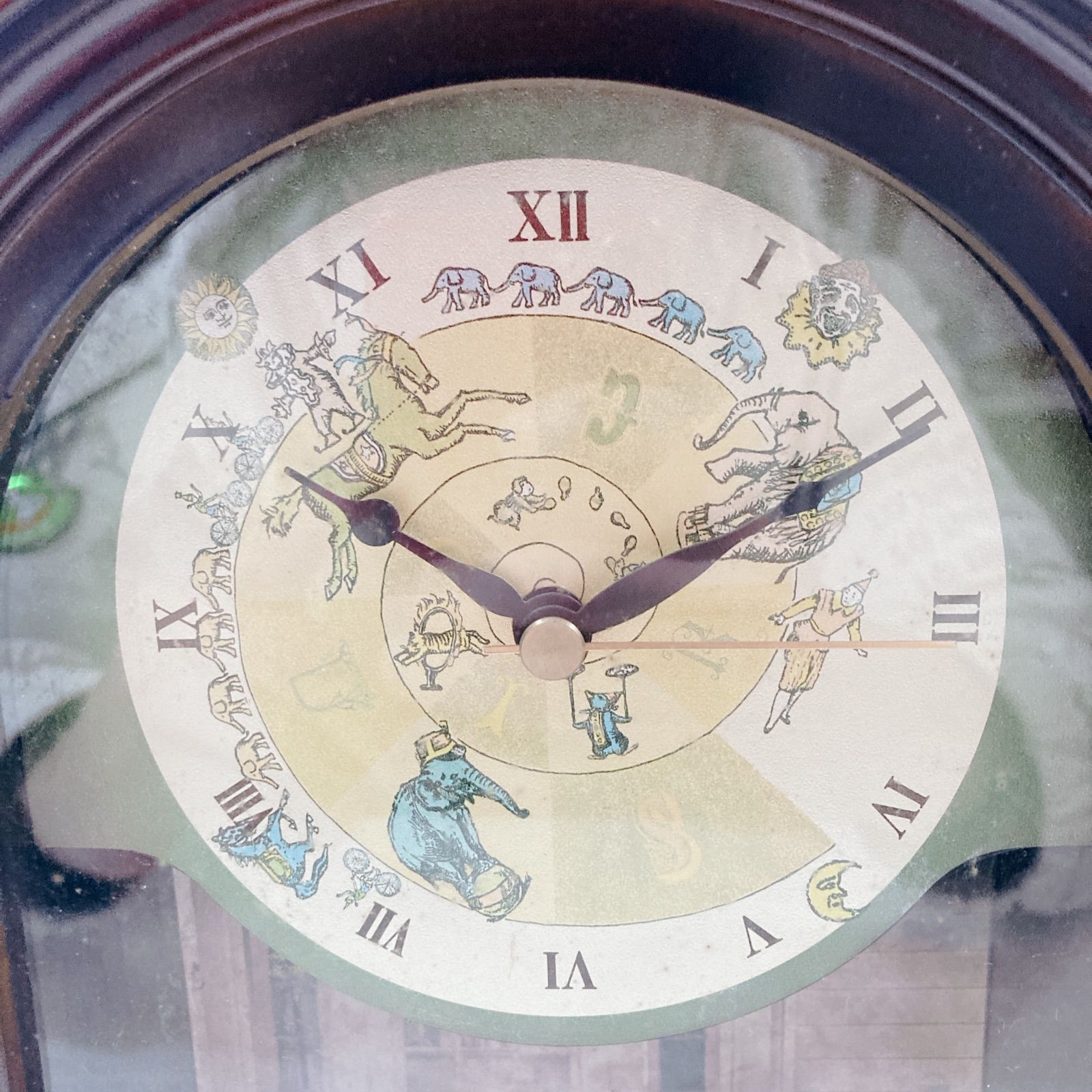 KEY BOX METRON GALLE からくり時計 インテリア時計 置時計 隠し扉