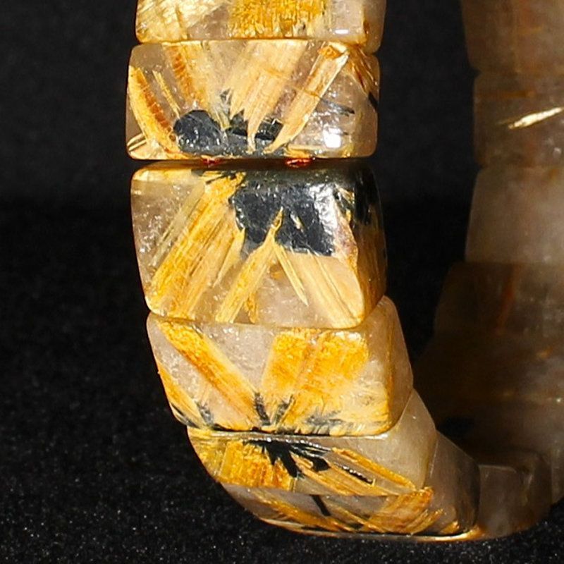 金運パワーが凄い！大地から伸びる【太陽放射ルチルバングル】約19mm