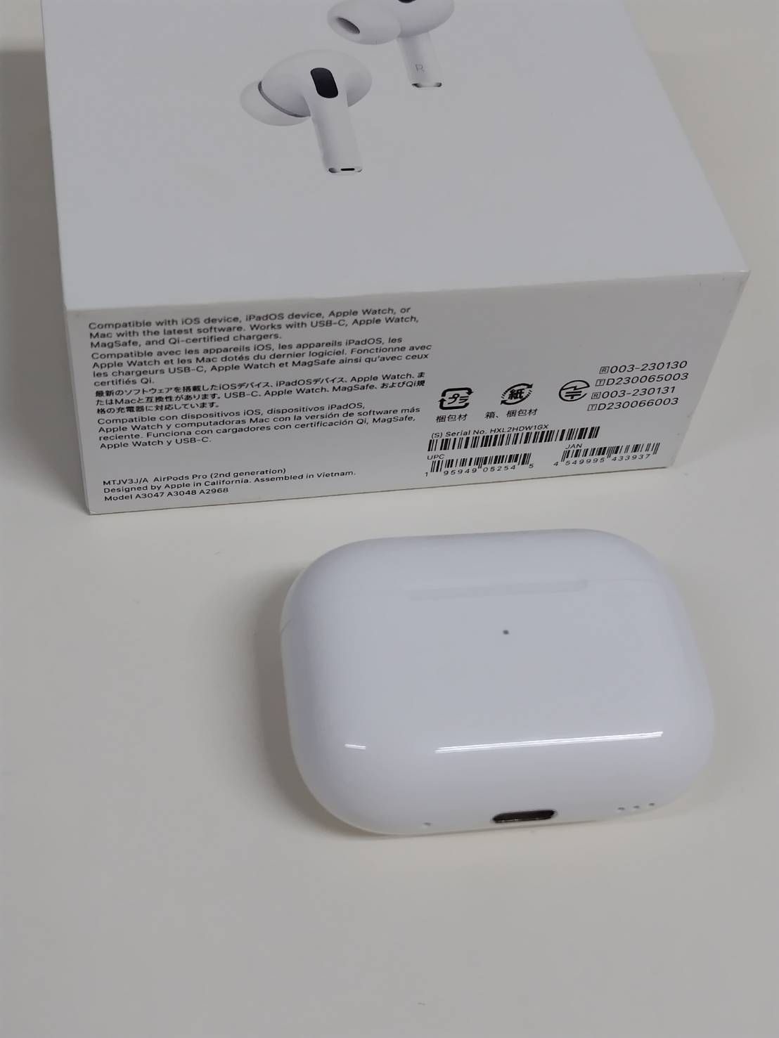 I12869 AirPods Pro第二世代 A2968 A3048 Apple (アップル) AirPods Pro(第2世代) A2968 USB-typeC 動作確認済み