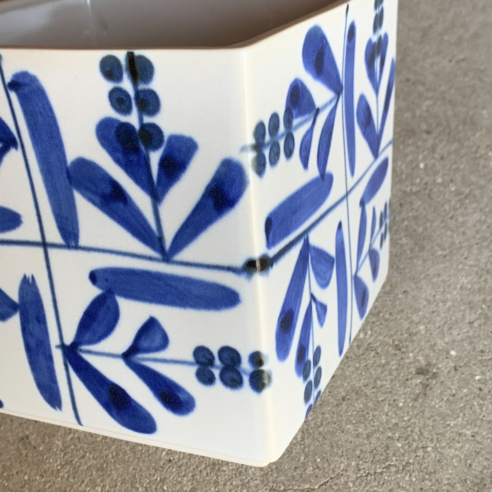 砥部焼 草文柄 パンケース 小鳥 ブレッドケース 日本クラフト とべ焼