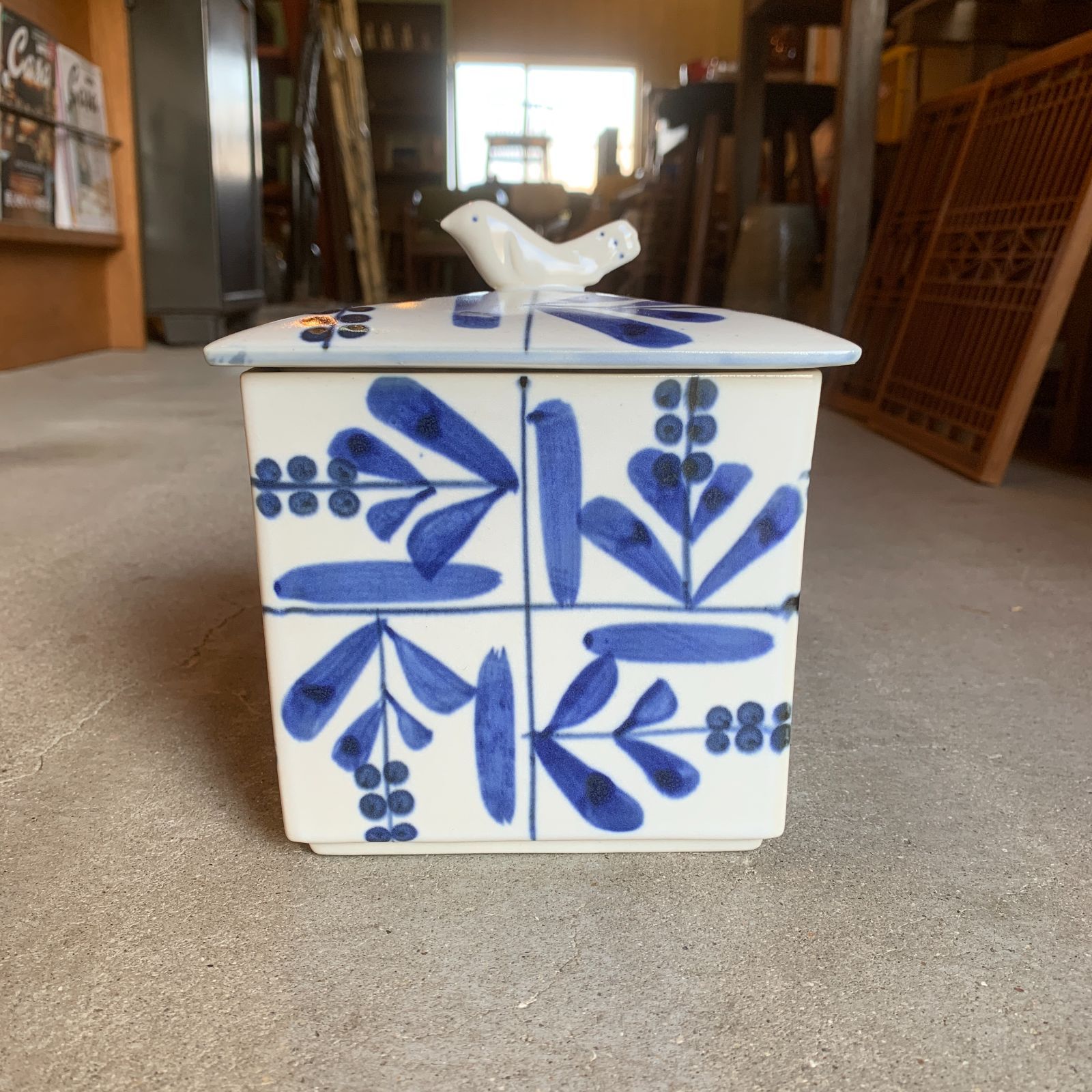 砥部焼 草文柄 パンケース 小鳥 ブレッドケース 日本クラフト とべ焼