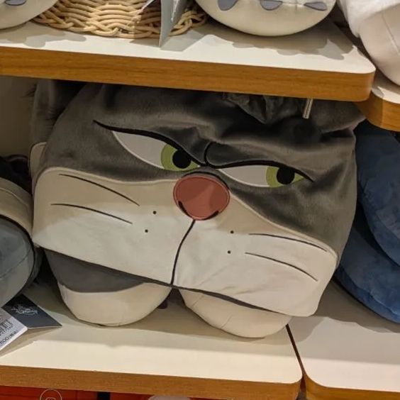 ★DISNEY STORE　 新品タグ付　お顔厳選　 寝具に ☆DISNEY STORE 新品タグ付 お顔厳選 ギフト プレゼント - メルカリ