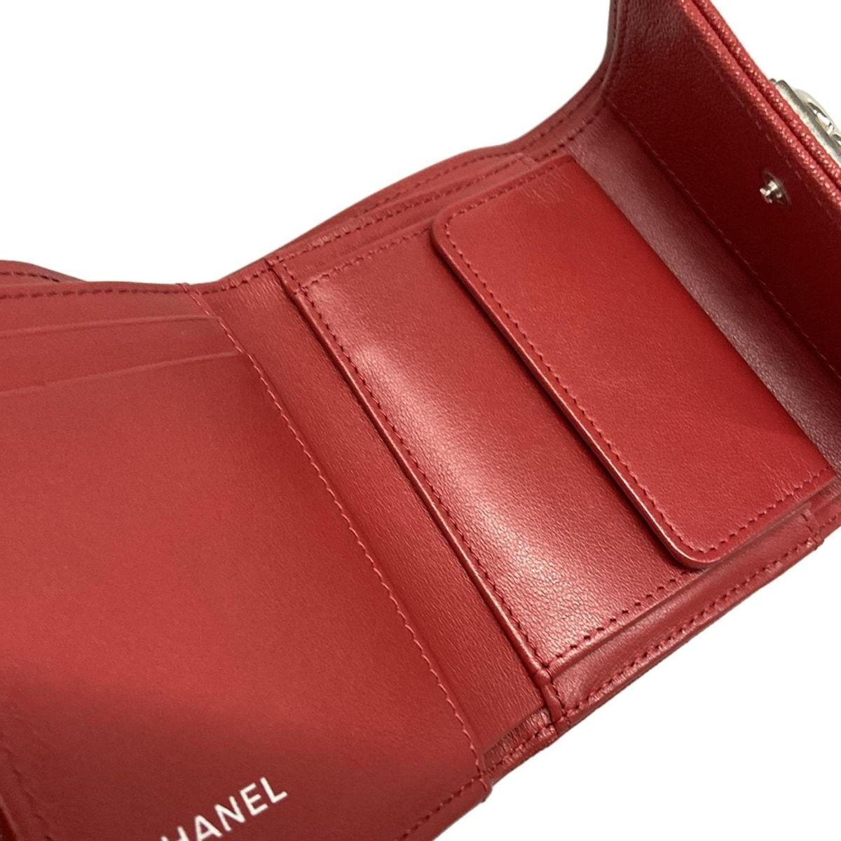 CHANEL(シャネル) 3つ折り財布美品 ボーイシャネル レッド シルバー