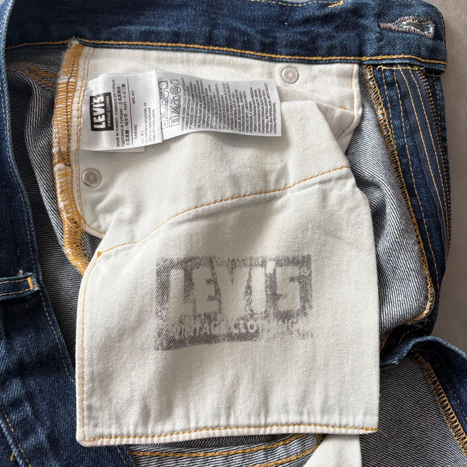 日本製 95年 リーバイス LVC 初期 551ZXX 復刻 ジーンズ W32 日本製 95年 リーバイス LVC 初期 551ZXX 復刻 ジーンズ W32 中古