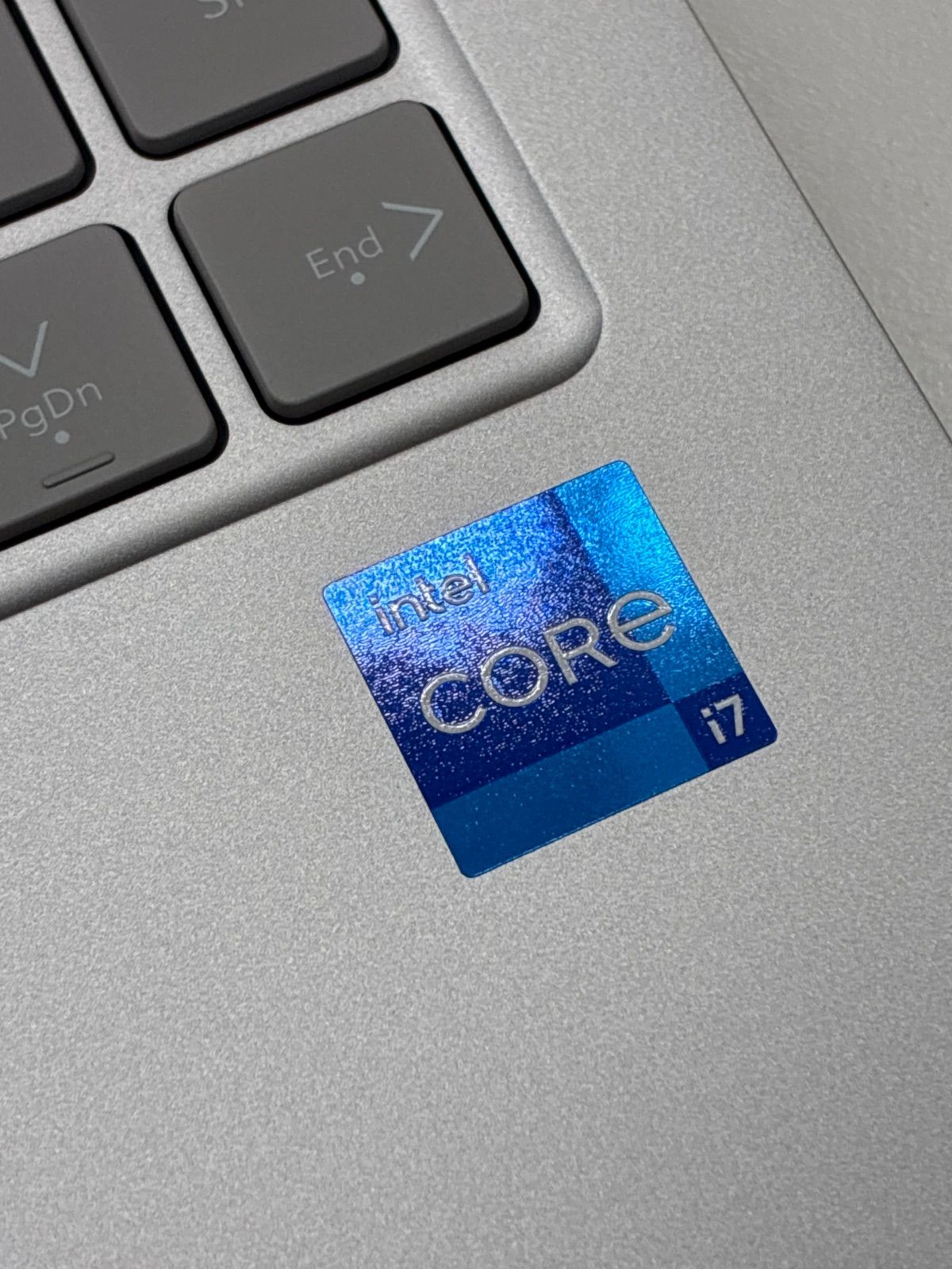 メーカー保証付き】NEC LAVIE SOL PC-S1375JAS Core i7-1355U / 16GB