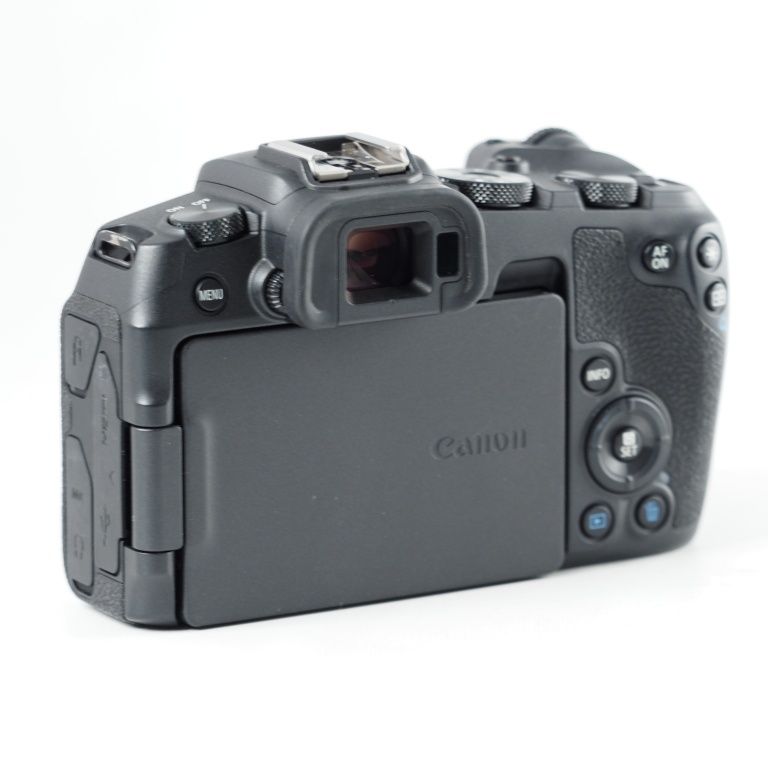Canon EOS RP ミラーレス一眼カメラ 本体　ボディのみ Canon EOS RP ミラーレス一眼 カメラ(本体のみ) キヤノンが小型フル
