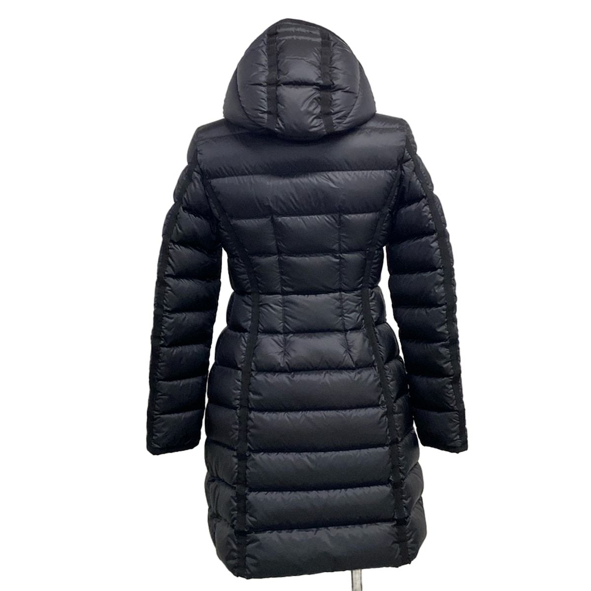【極美品】MONCLER HERMINE エルミンヌ ダウンコート ブラック MONCLER（モンクレール） HERMINE エルミンヌ ダウンコート レディース