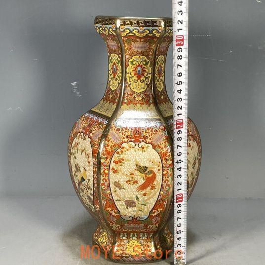 琺瑯彩花鳥紋の六方ひょうたん瓶です  工芸品 美術品 置物 景徳鎮 磁器 琺瑯彩花鳥紋六方瓶 現代工芸品 美術品 装飾品 景徳鎮