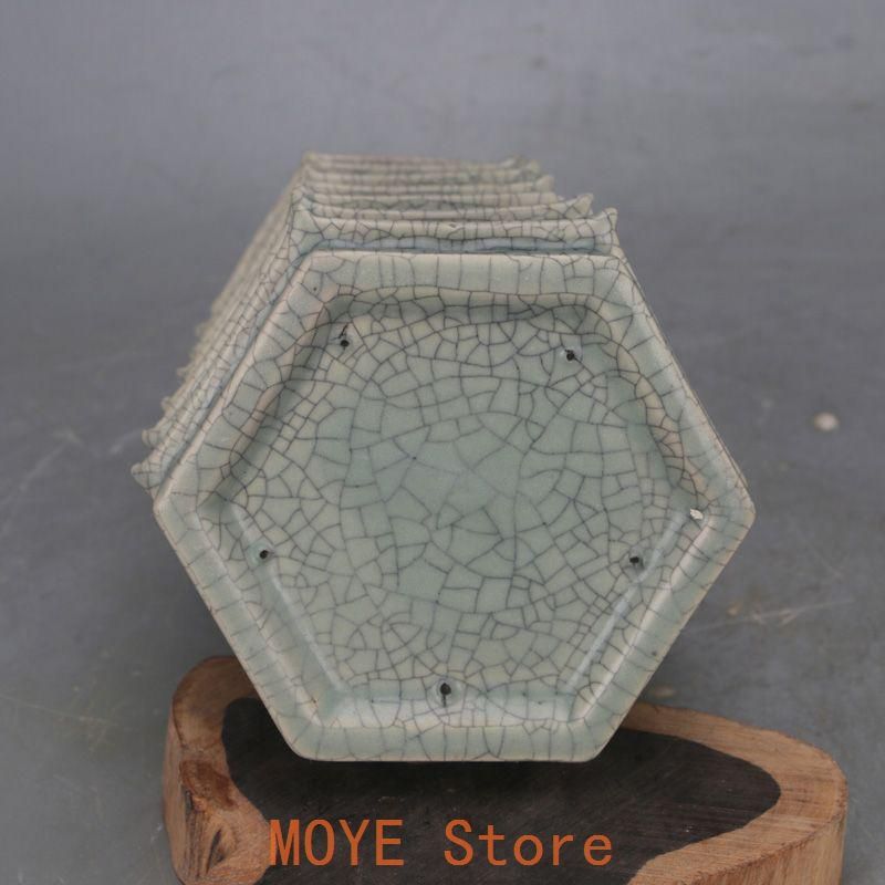 汝窯青釉開片清涼寺宝塔 置物 陶磁器 装飾品 工芸品 美術品